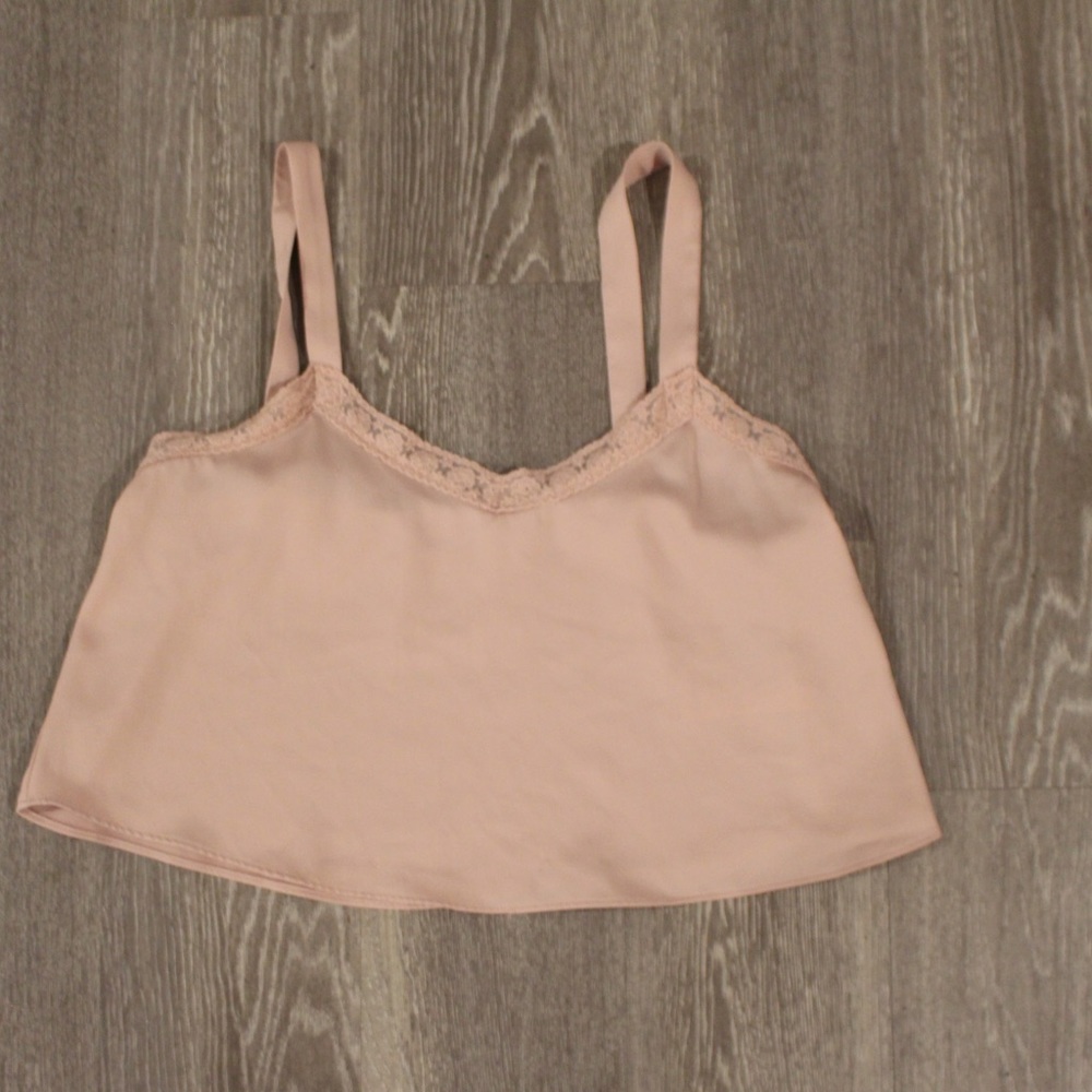 Urban Outfitters Cropped tank